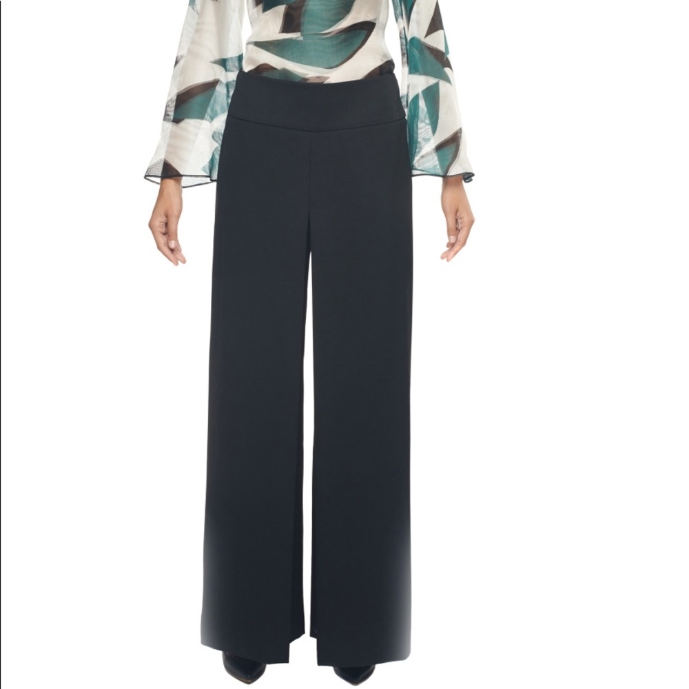 Woolen pants with art deco flair
